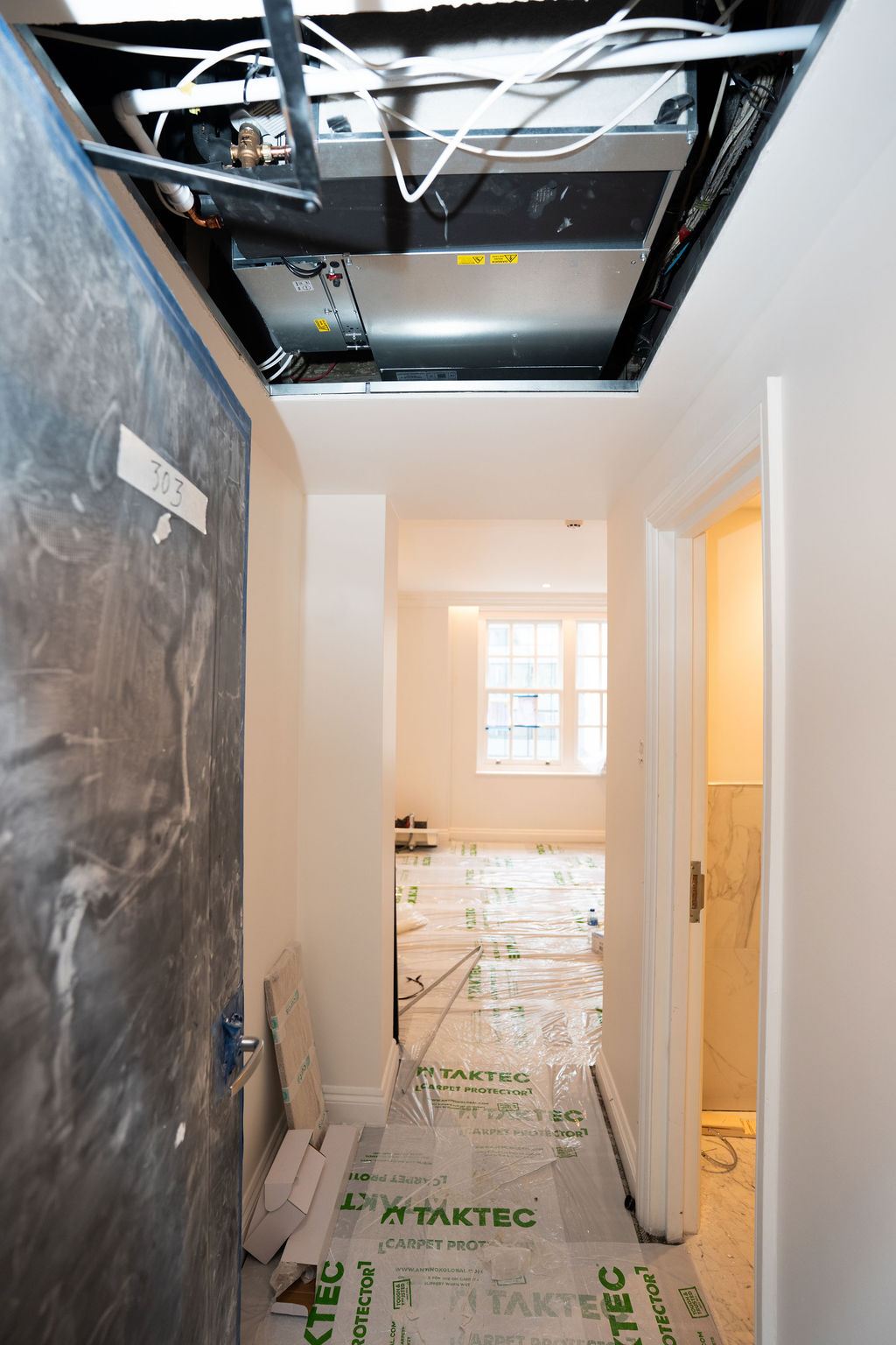 Couloir et chambre avant rénovation